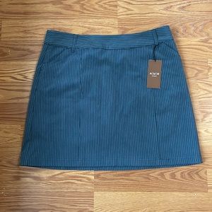 NWT AUR Authentic Gray Blue Pinstripe Golf Skort Size 12 Classic Sporty Preppy